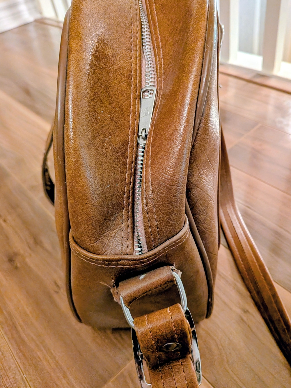 Vintage 70s Cognac Brown Faux Leather Shoulder Bag Boho Retro - Picture 4 of 7